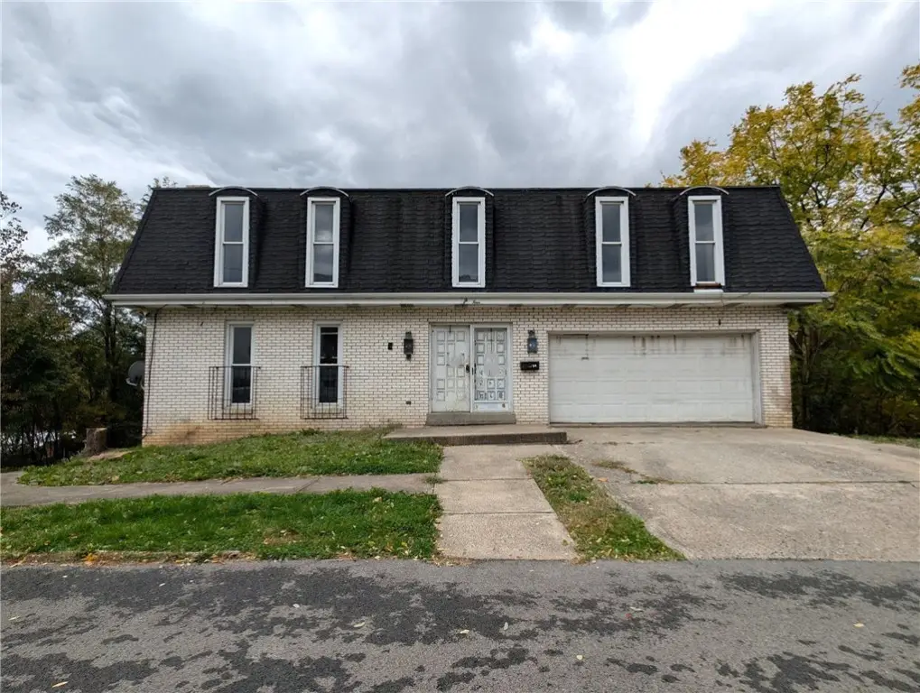34 Walnut Ave, Dunbar, PA 15431 - Image #1