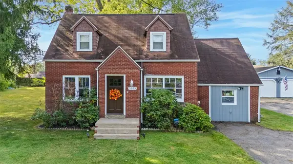 3855 Tuscarawas Rd, Brighton Twp, PA 15009