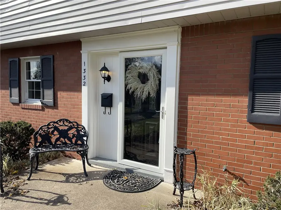 1332 Hazenwood Dr, Monroeville, PA 15146 - Image #3