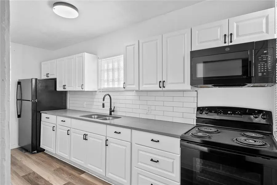 833 Estella Ave, Pittsburgh, PA 15210 - Image #2