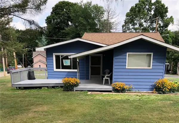 306 Ferry St, East Brady, PA 16028