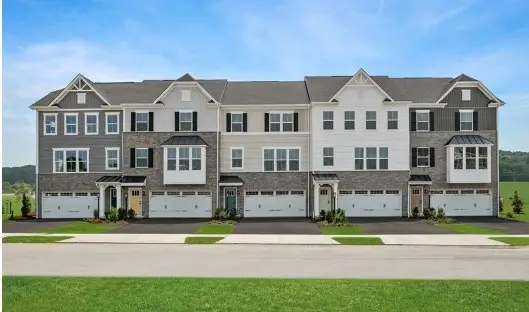 101 Leah Drive, Jackson, PA 16063 - Image #1