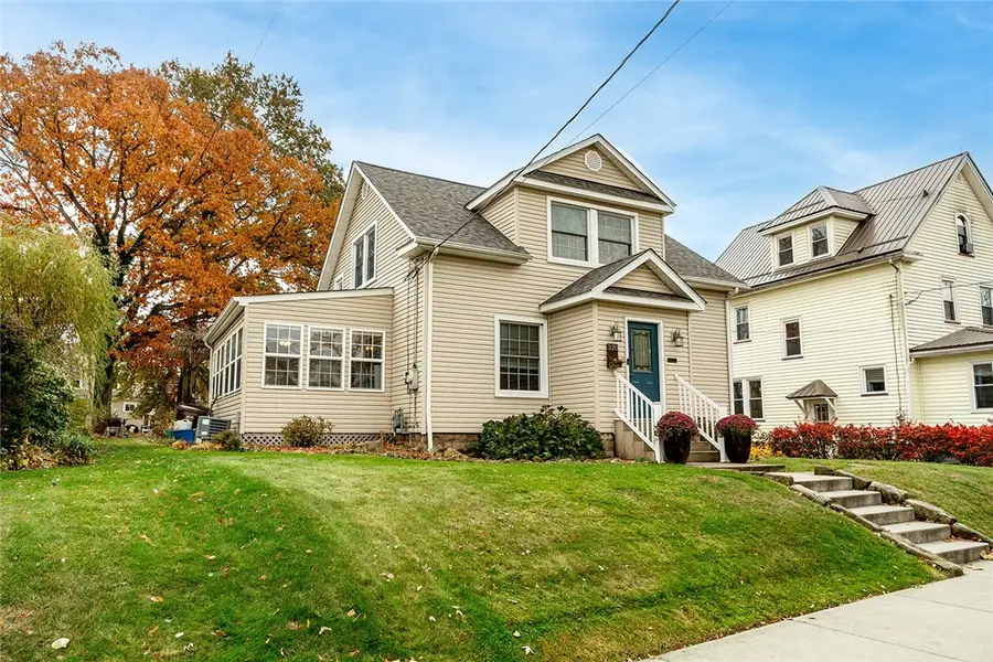 320 Edgewood Ave, Grove City, PA 16127 - Image #2