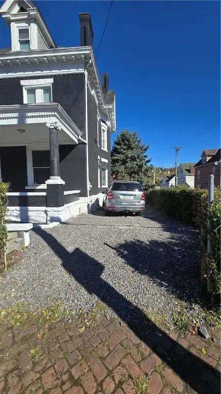 157 Comrie Ave, Braddock, PA 15104 - Image #2