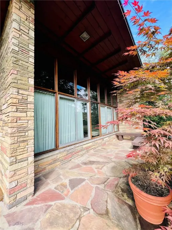 93 Princeton Ave, Uniontown, PA 15401