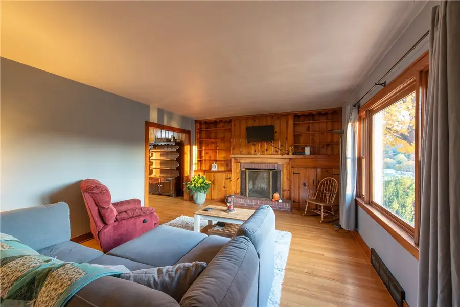 250 Rhoda Ave, Allegheny, PA 15656 - Image #2