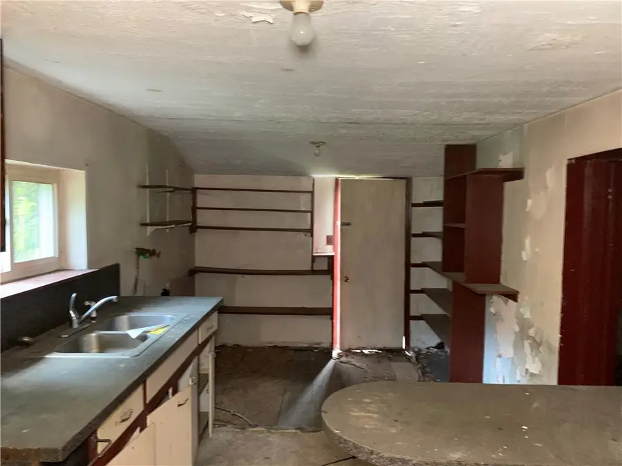 302 Arcadia Rd, Montgomery, PA 15712 - Image #3