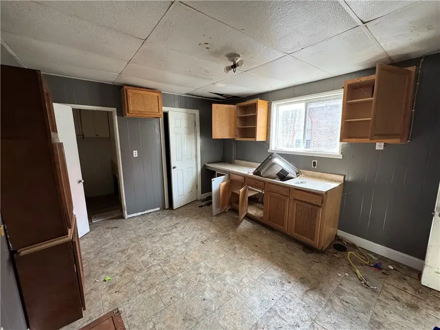 252 Catalpa St, New Kensington, PA 15068 - Image #2