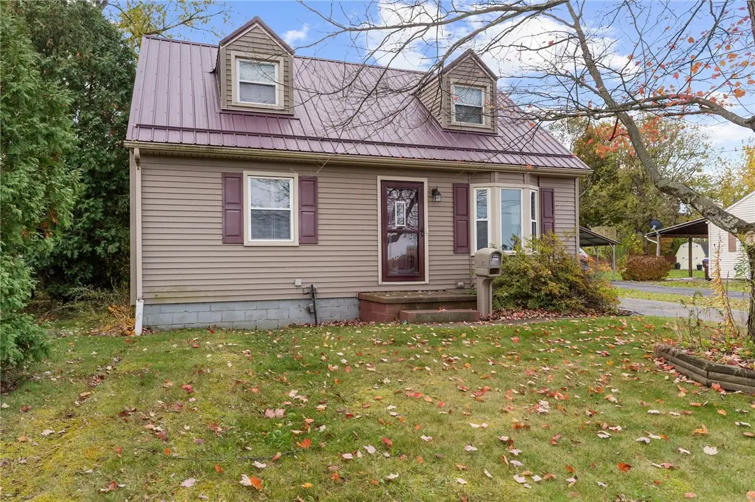 1096 Park St, Sharon, PA 16146 - Image #1