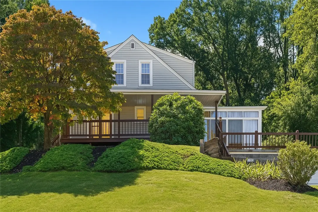 148 Longvue Dr, Pittsburgh, PA 15237 - Image #1