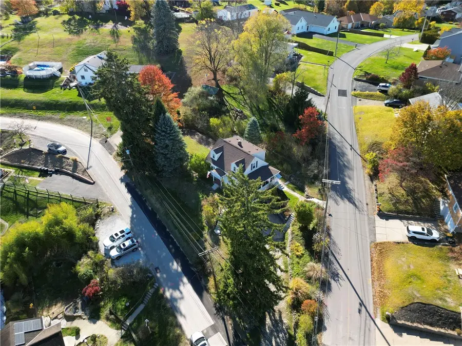 118 Hillcrest Dr, Ross Township, PA 15237 - Image #3