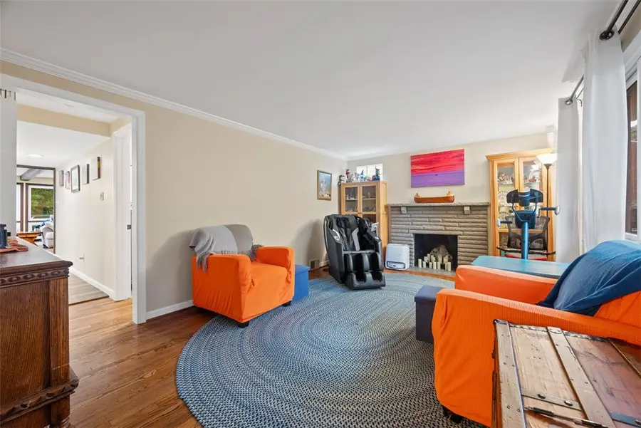 307 Garlow Drive, Penn Hills, PA 15235 - Image #3