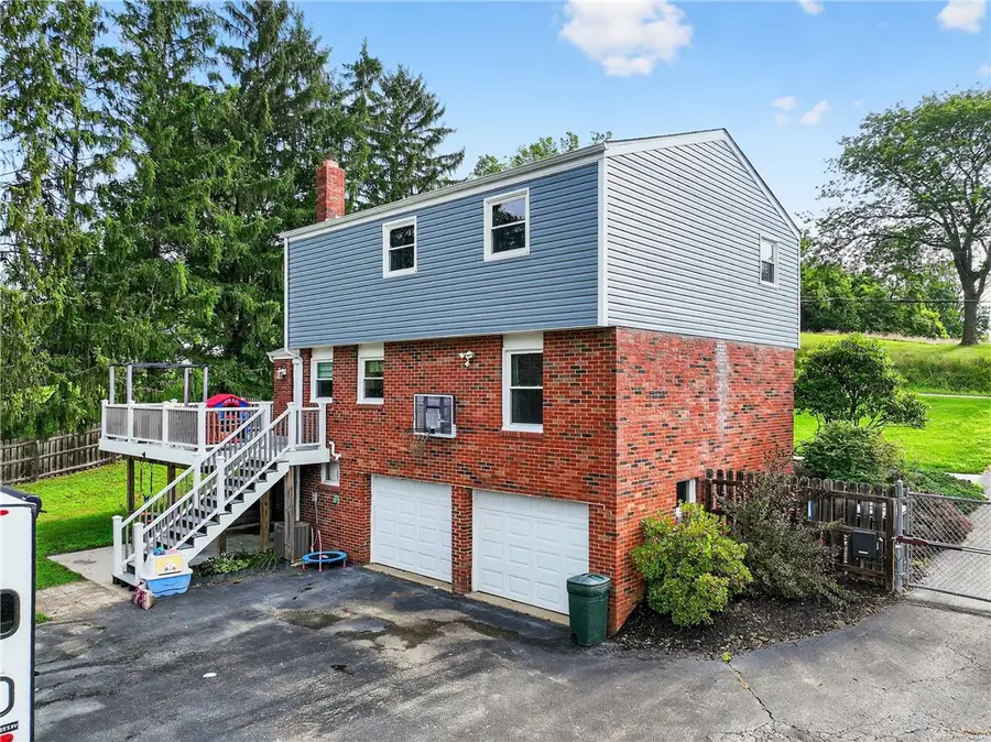 985 Overlook Dr, North Franklin, PA 15301 - Image #3