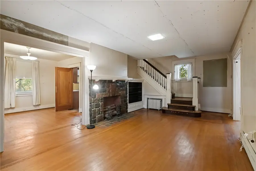 155 Hinkel Rd, Ross Township, PA 15229 - Image #2