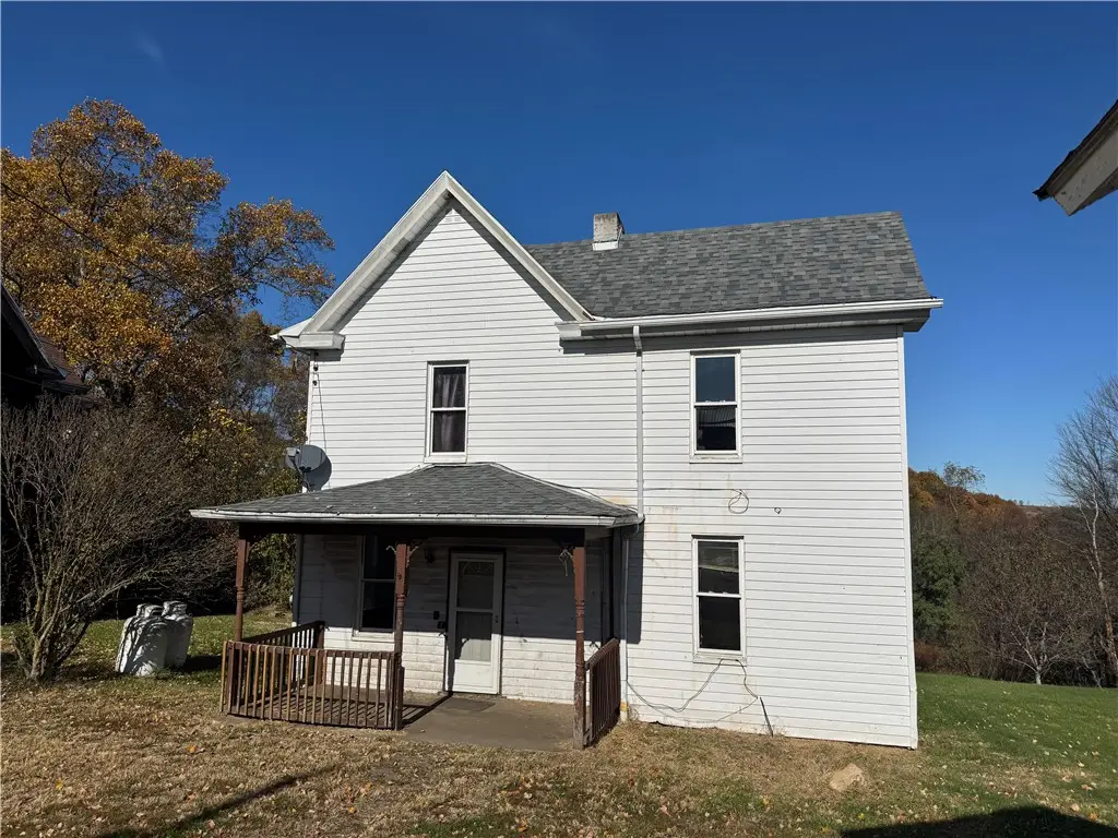 431 1st St, Allison, PA 15413 - Image #1