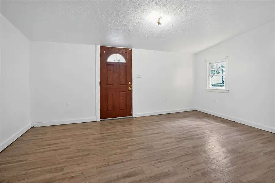 417 Alexander St, McKees Rocks, PA 15136 - Image #2