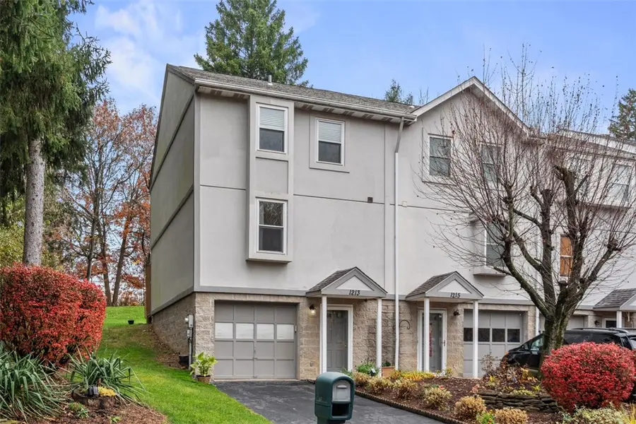 1213 Logan Rd, Bethel Park, PA 15102 - Image #2
