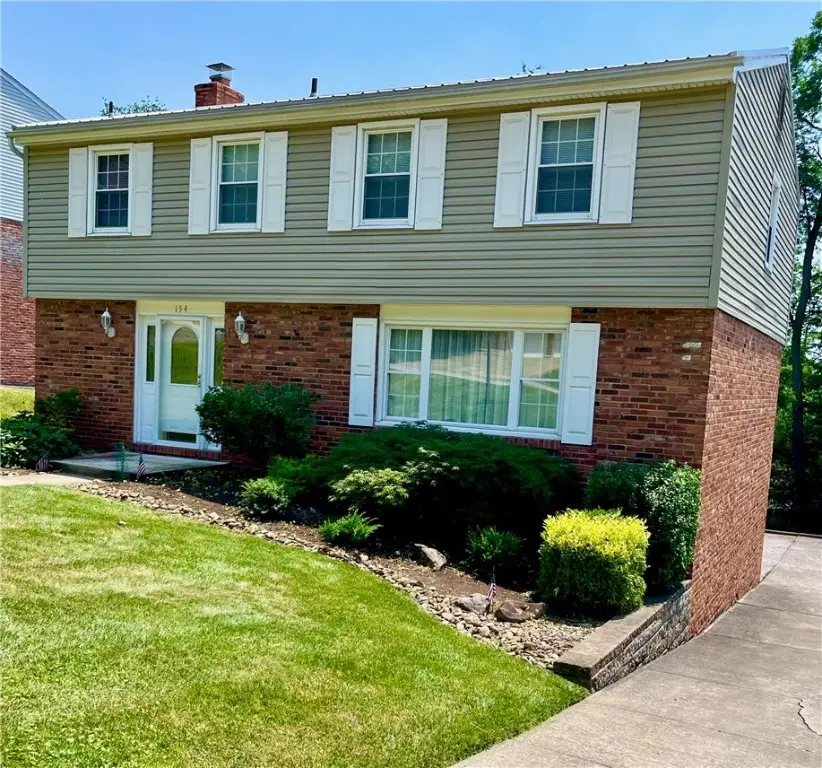 154 Sylvania Dr, South Park, PA 15236 - Image #1