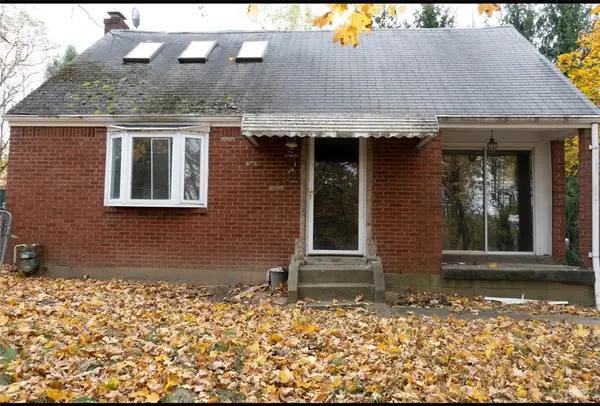 310 Mccutcheon Ln, Penn Hills, PA 15235