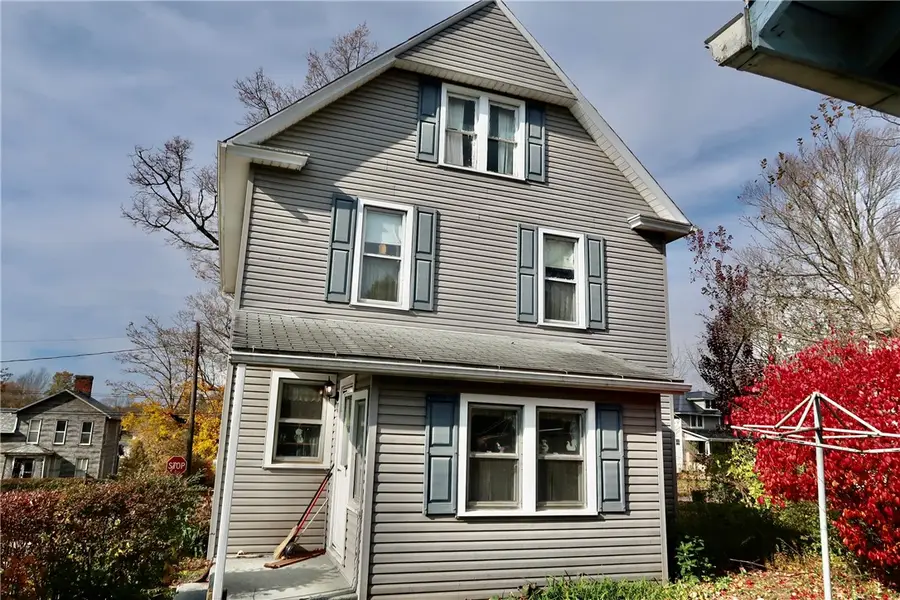 223 S Shenango St, Mercer, PA 16137 - #3