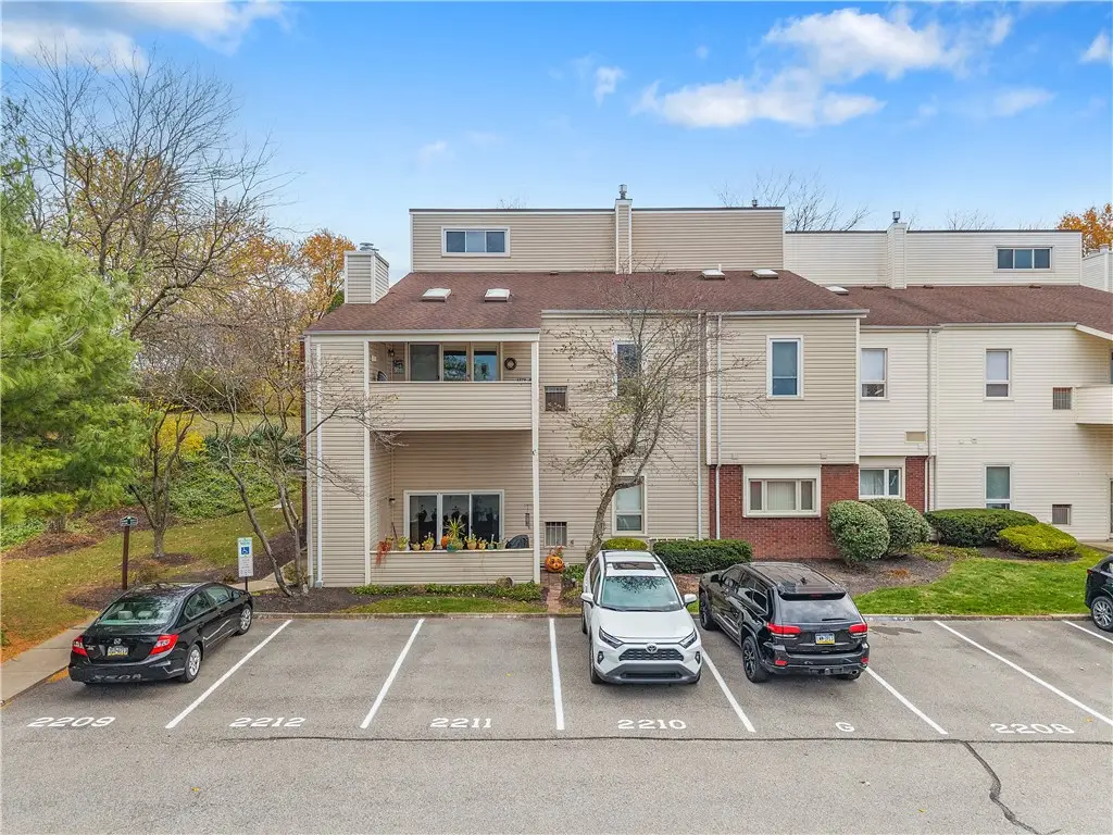 2212 Kenzie Drive, Robinson Township, PA 15205 - Image #1