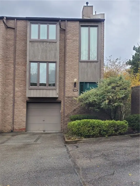 264 Elm Ct, Ross Township, PA 15237 - Image #1