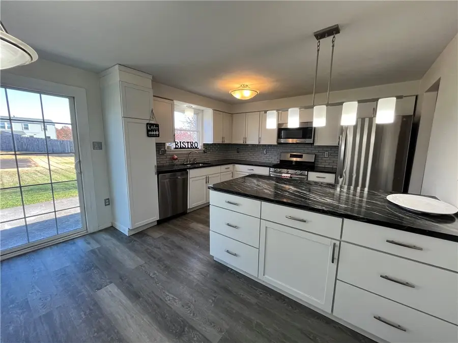 2279 Lancelot Drive, North Huntingdon, PA 15642 - #3