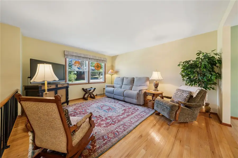 212 Old Leechburg Rd, Plum, PA 15239 - Image #3