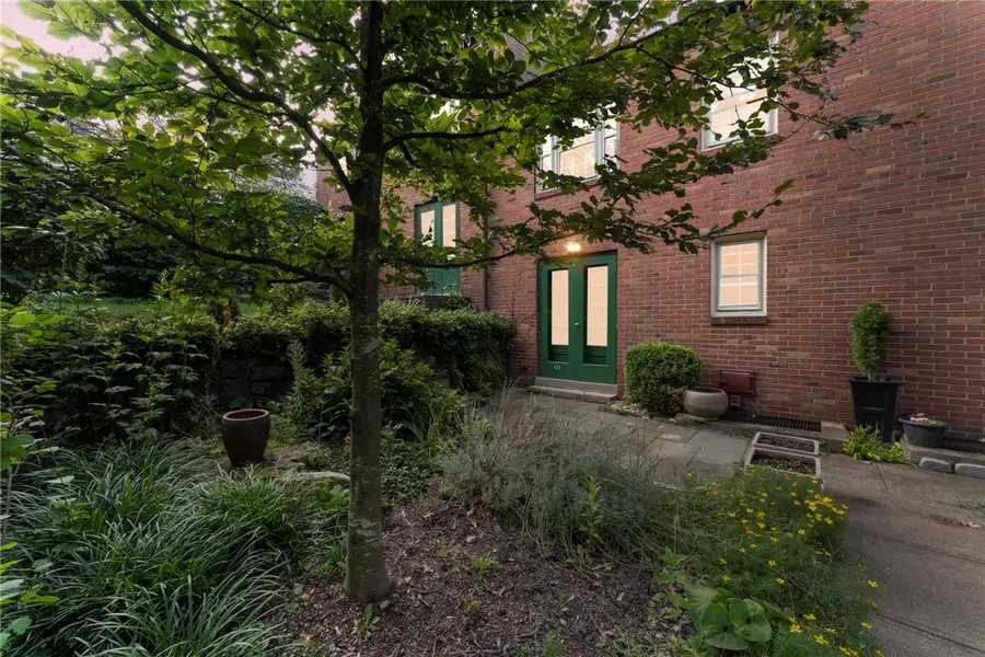 623 Olympia Road, Mount Washington, PA 15211 - Image #2