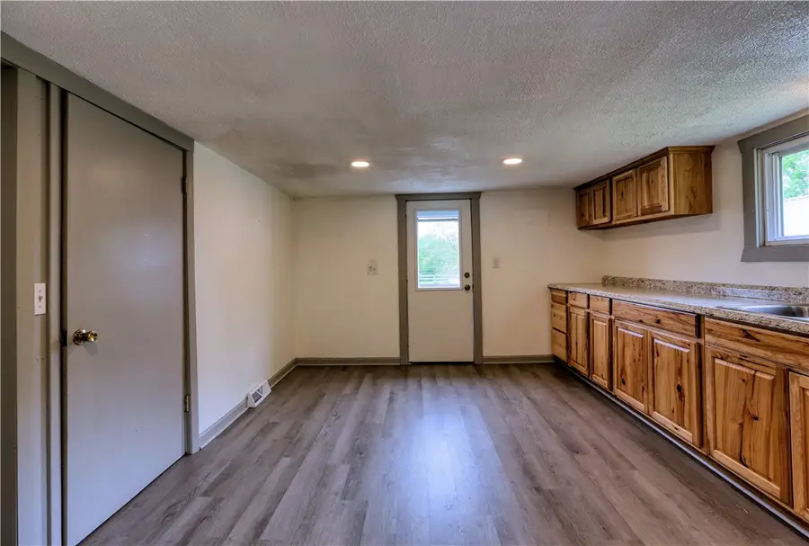 1094 Pine Glenn Rd, Pulaski, PA 16143 - Image #3