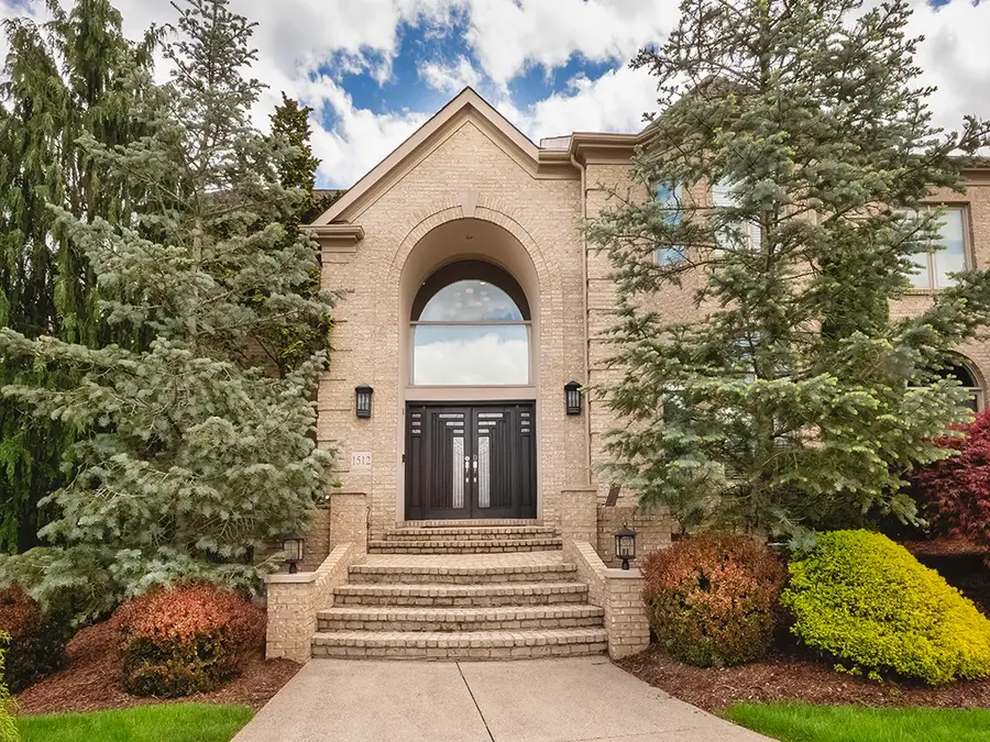 1512 Fox Chase Ln, Upper Saint Clair, PA 15241 - Image #2