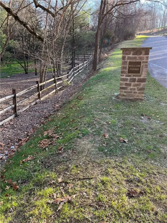 121 Willow Farms Court, Fox Chapel, PA 15238