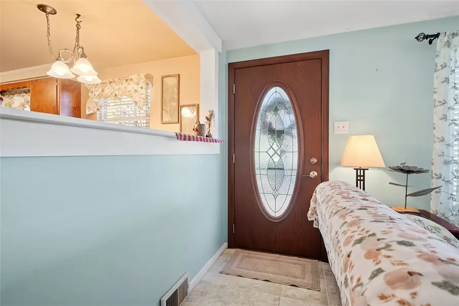 1324 Park Dr, Moon Township, PA 15108 - Image #3