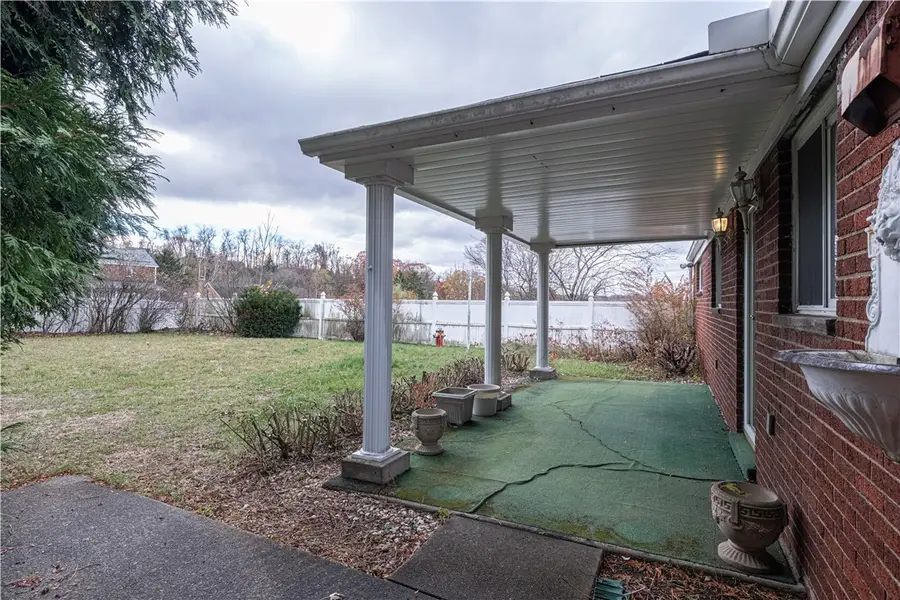 121 Parkwood Dr, Penn Hills Township, PA 15147 - Image #3