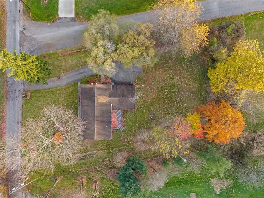 2997 Spangler Rd, Hermitage, PA 16148 - Image #2