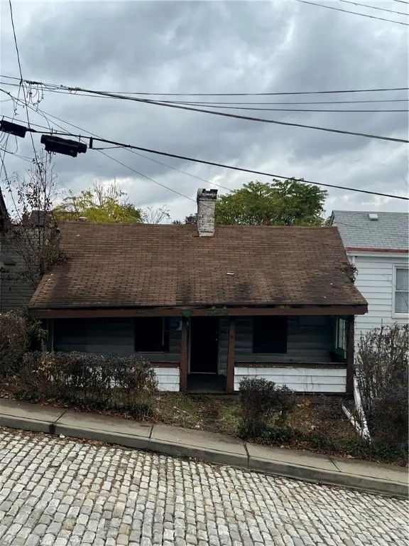 1204 Sutherland St, Pittsburgh, PA 15204 - Image #2