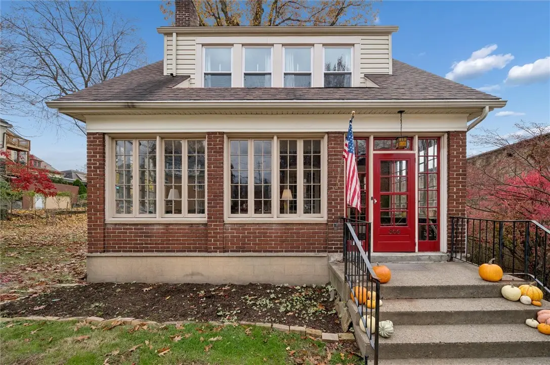 366 Delaware Ave, Oakmont, PA 15139 - Image #1