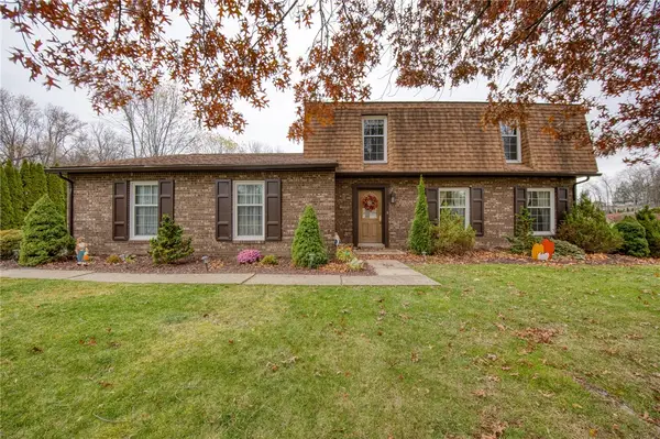 105 Colonial Way, Center Twp, PA 15001