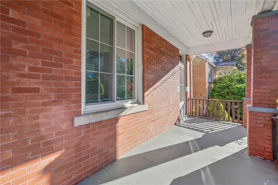 17 Marwood Ave, Forest Hills, PA 15221 - Image #3