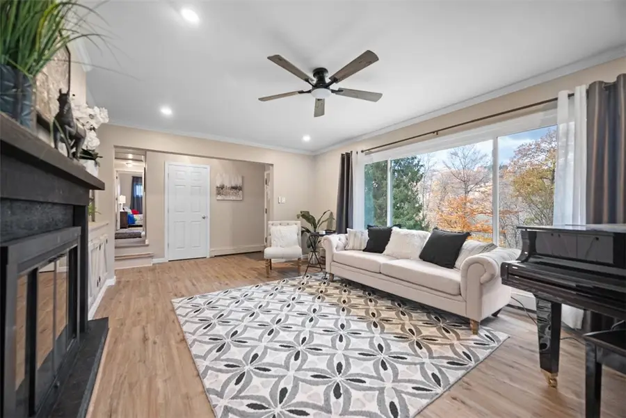 16 Rhodes Ave, Aleppo, PA 15143 - Image #3