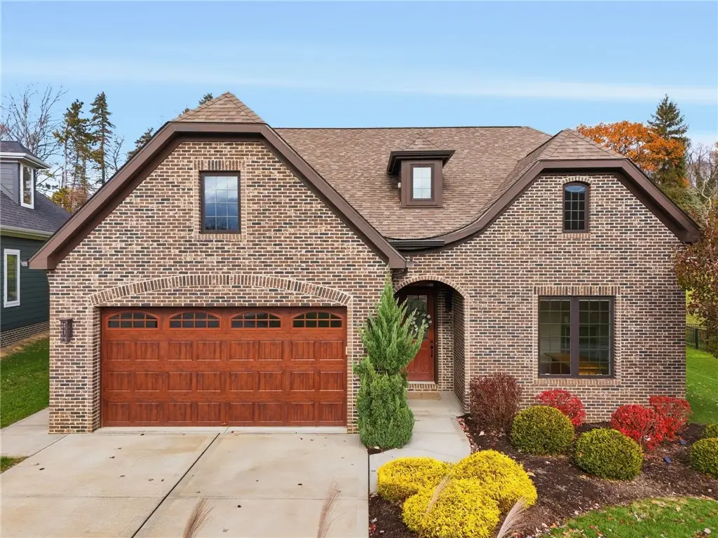 3290 Long Meadow Dr, Hampton, PA 15101 - Image #1