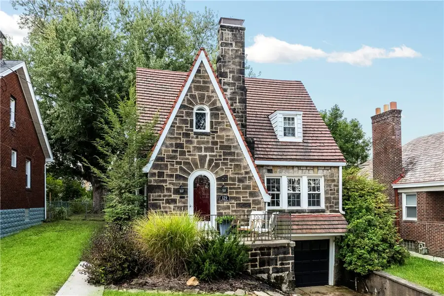 129 W Brentridge Ave, Brentwood, PA 15227 - #2