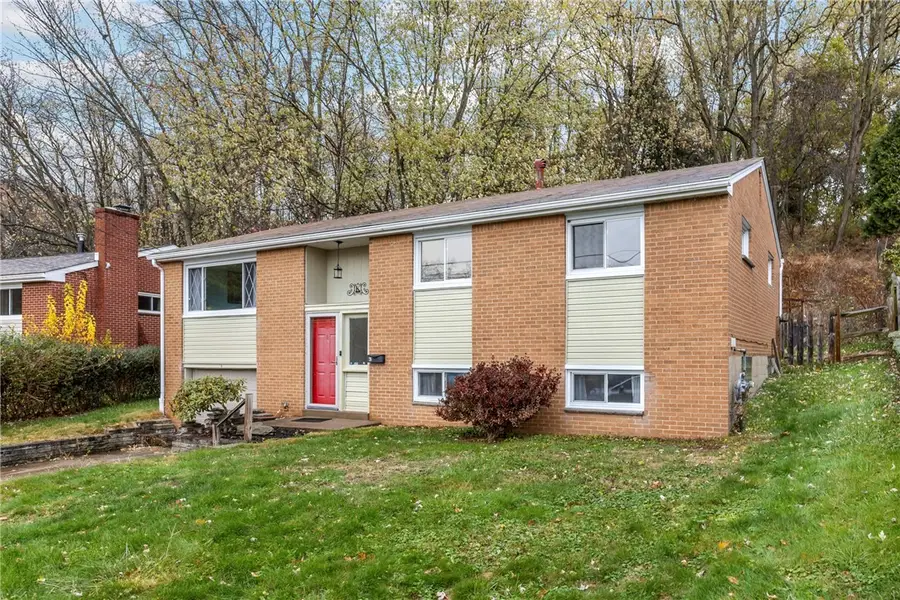 26 Edinburg Drive, Penn Hills, PA 15235 - Image #2
