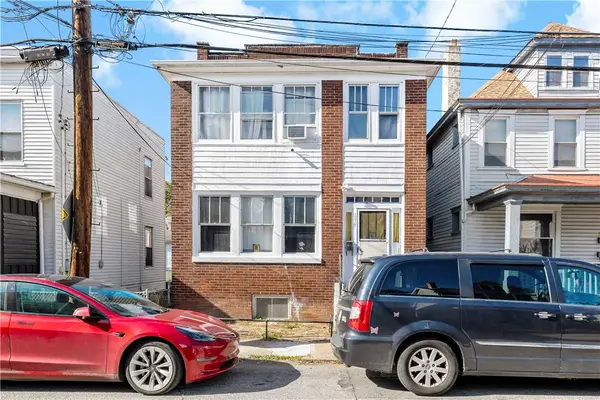 1210 Holmes St, McKees Rocks, PA 15136