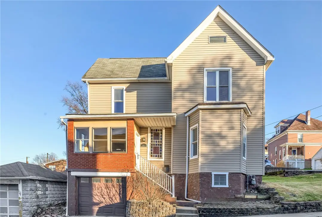303 Maple St, Irwin, PA 15642 - Image #1