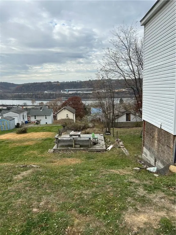 1106 8th Ave, Freedom, PA 15042