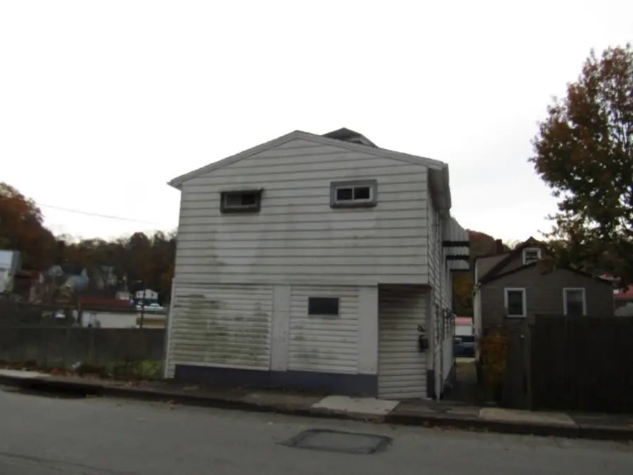 930 7th St, New Kensington, PA 15068 - Image #3