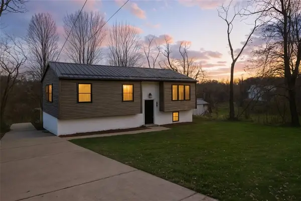 32 Green Oak Drive, Kennedy Twp, PA 15108