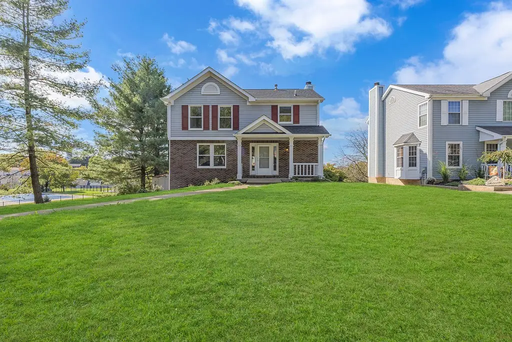 801 Lexington Dr, Hopewell, PA 15001 - Image #1