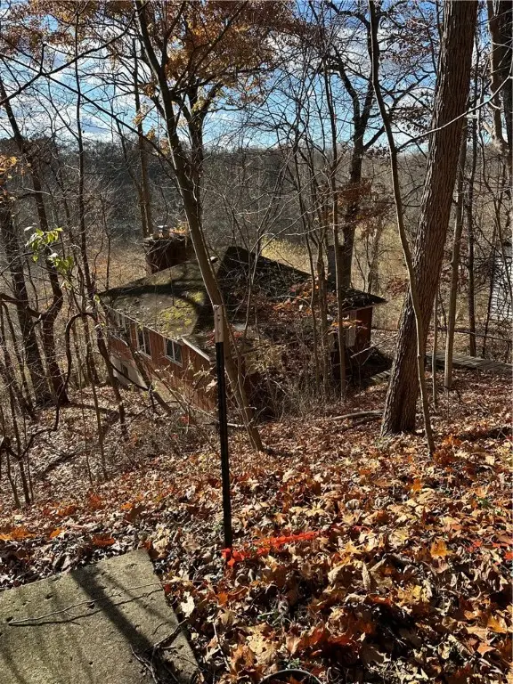 360 Lakewood Gardens Rd, Hickory, PA 16105 - Image #1